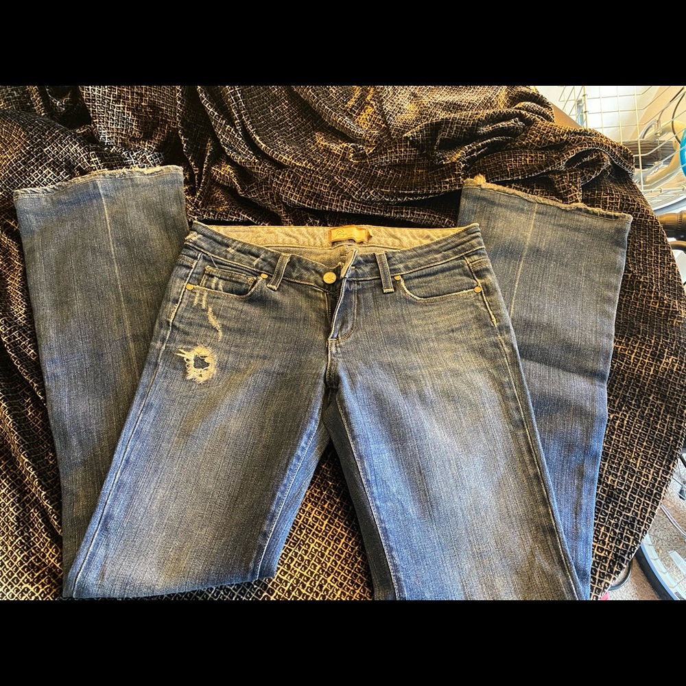 Used women’s PAIGE jeans size 27